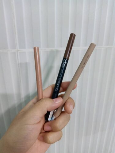 Bbia Last Auto Eyebrow Pencil - #04 Chocolate Brown photo review
